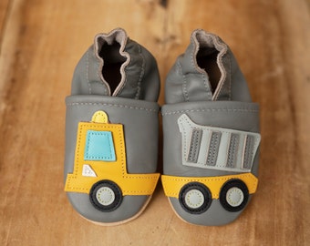 Crawling shoes baby crawling shoes baby leather slippers crawling slippers made of leather baby shoes dump truck construction vehicle