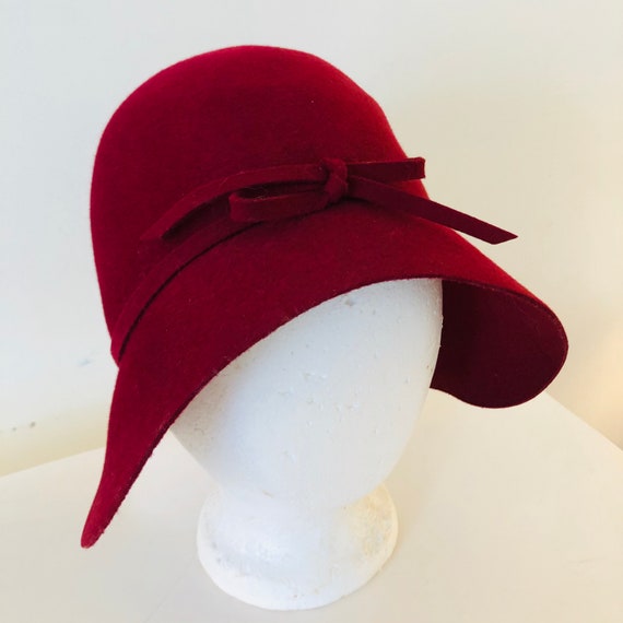 Adolfo II Wine Cloche Hat Wool Felt Vintage 60s Fl