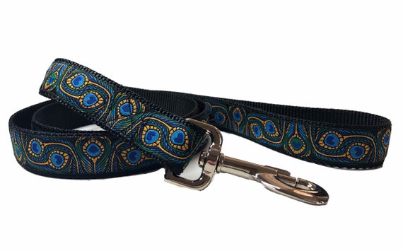 peacock leash