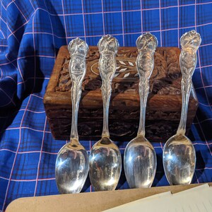 Vintage Wm Rogers 1915 Silver Plated Oval 6" Commemorative Collector's Souvenir Spoons Feat. Wisconsin, Washington D.C.,California &Michigan