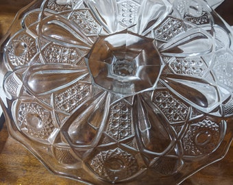 FREE SHIPPING- Vintage LE Smith Crystal Clear Cake Stand with Octagon Foot. Quintec Pattern with Scalloped Edge. See Item Description