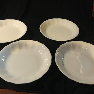 Vintage Set of 4- Mikasa Fine Bone China 7-3/4&quot; Coupe Soup Bowls. &quot;Cameo White A7000&quot; Pattern. Hallmark Stamped on Base.
