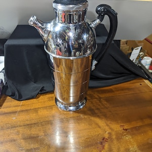 FREE SHIPPING- Vintage Chrome Coffee Decanter with Bakelite Handle. Krome Kraft by Farber Bros. See Item Description Below