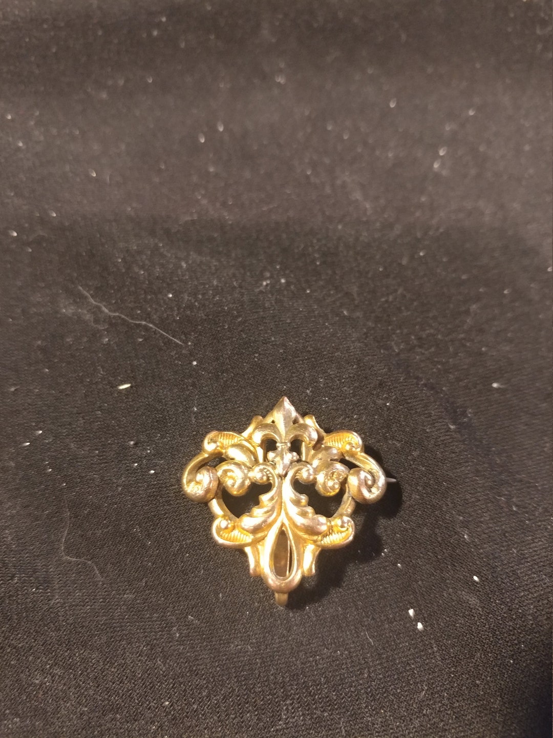 Antique Victorian Style Fleur De Lis Cartouche Brooch - Etsy