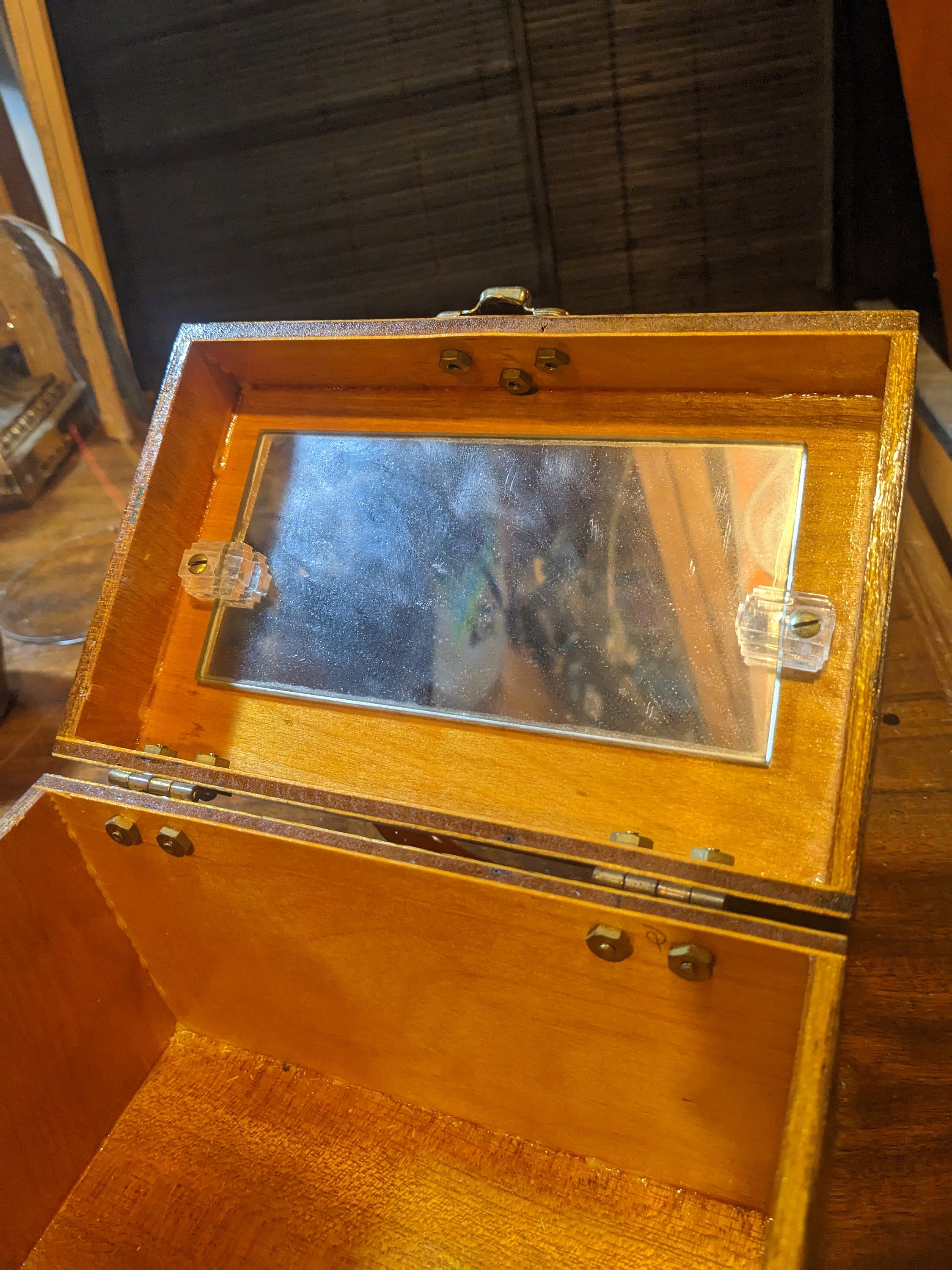 FREE SHIPPING- Vintage Hand Crafted Wood Box Style Purse W