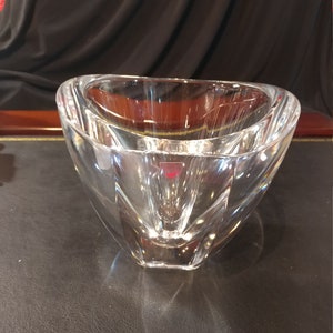 Vintage Modern Design, Heavy, Oval  Orrefor&#39;s Crystal Vase. Artist Signed. Sized 5-1/4&quot; Tall x 5-1/2&quot; Wide. Excellent Condition!