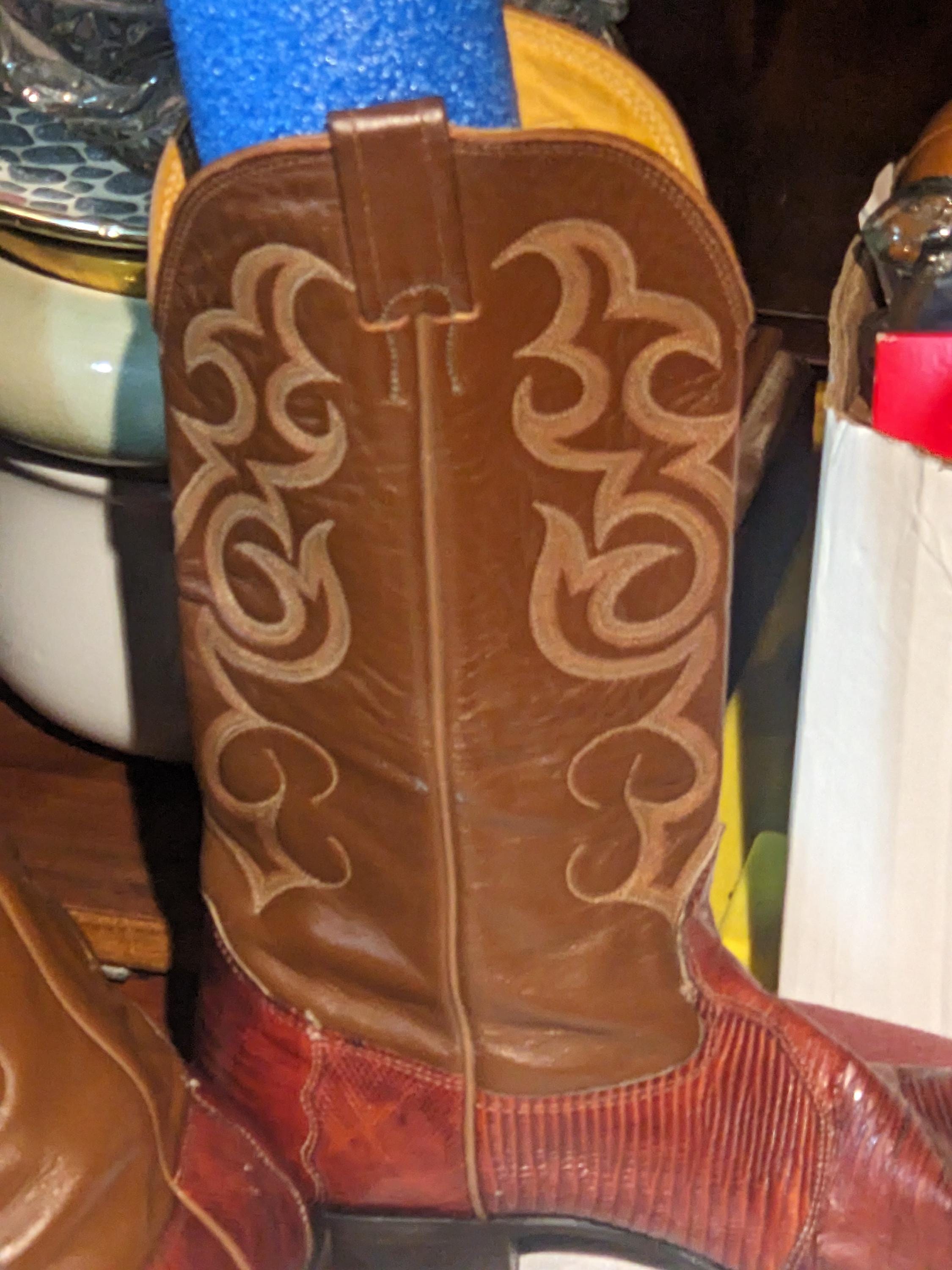 FREE SHIPPING- Vintage Lizard Leather Cowboy Boots With 