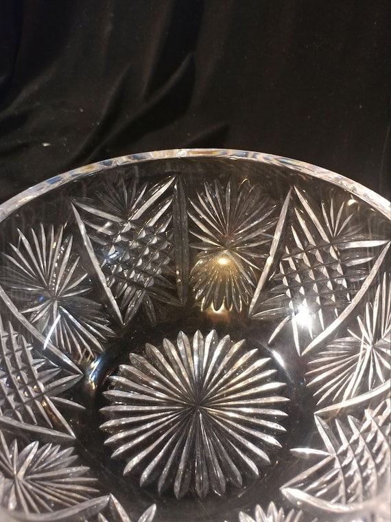 Vintage Tyrone Irish Crystal Bowl with Cut Starburst Rays, Fan