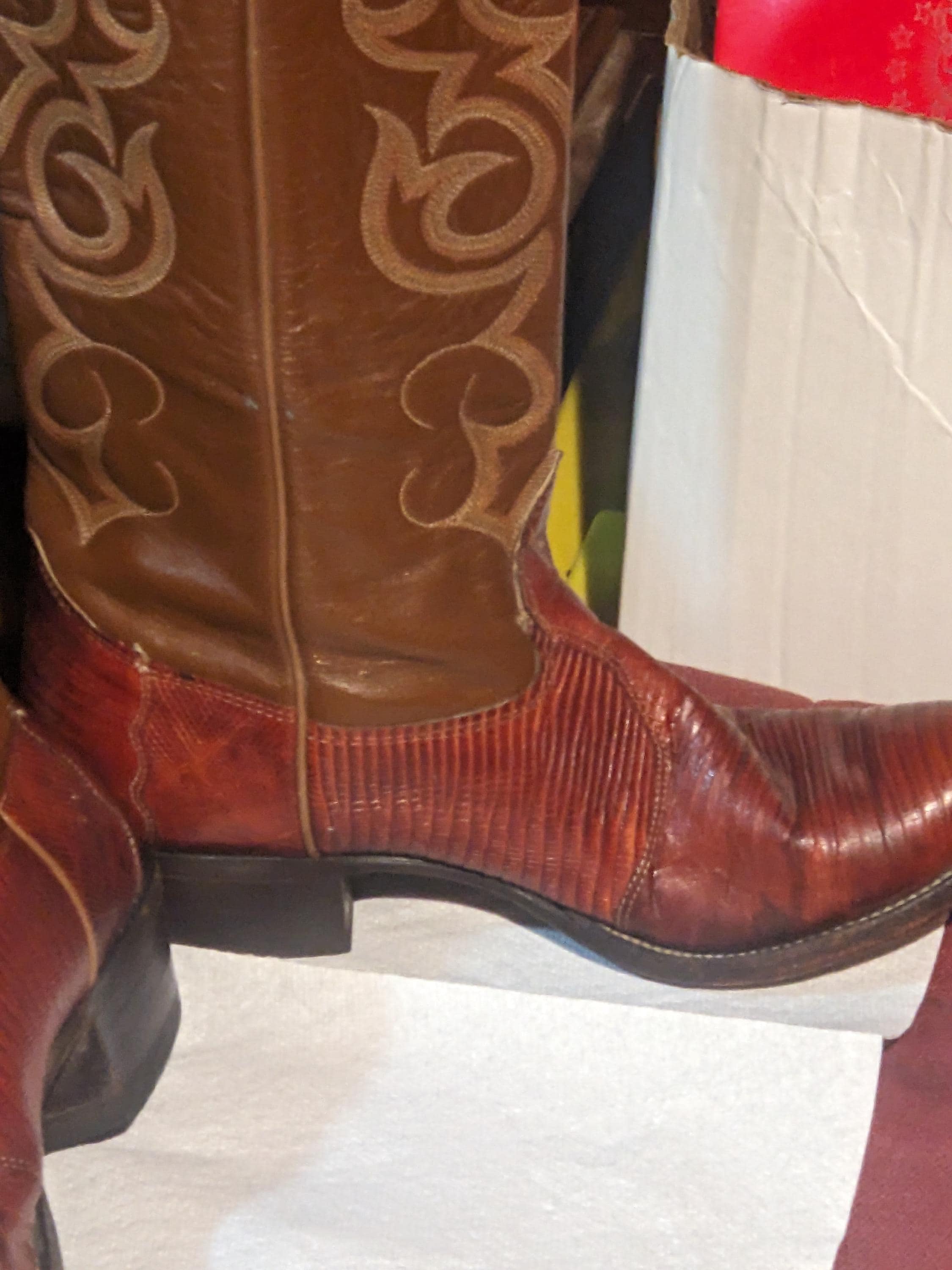 FREE SHIPPING- Vintage Lizard Leather Cowboy Boots With  display picture 1