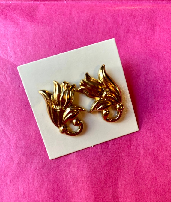 Vintage Avon Tulip Earrings, Art Deco Shiny Golde… - image 4