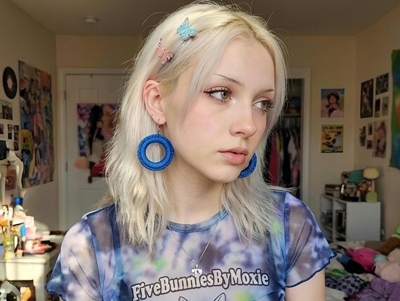 Y2K Vintage 90s Glam Starement Earrings, Millennial Glamour Jewelry, On Trend Gen Z