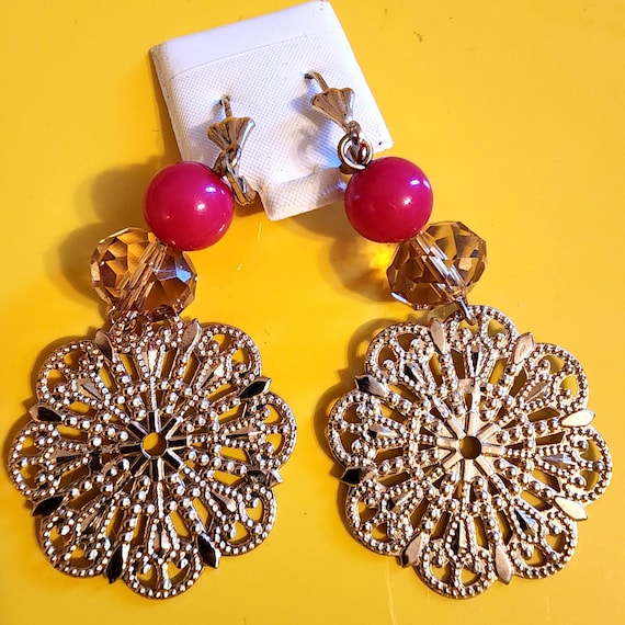 Y2K Gold Tone Filigree Dangle Earrings, Crystals and Beads