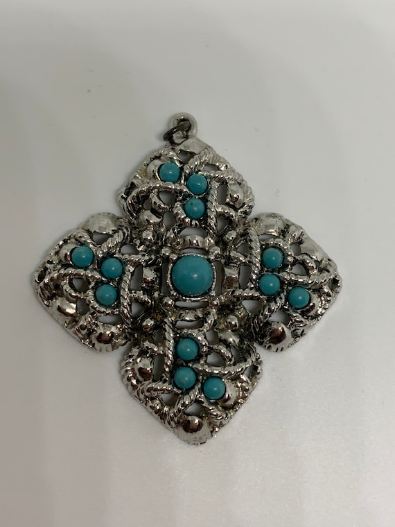 Make Your Own Necklace - a very nice Faux Turquoise and Silvertone Southwestern Pendant by Avon