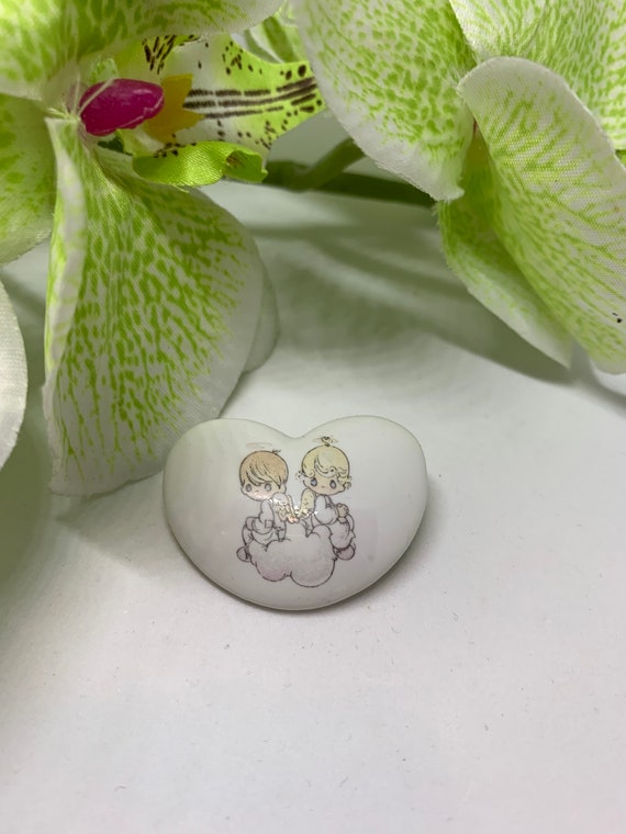 Sweet Boy & Girl Precious Moments Porcelain Heart Pin,  Signed 1987 Samuel J Butcher, Vintage Collectible tween jewelry, sweetheart pin