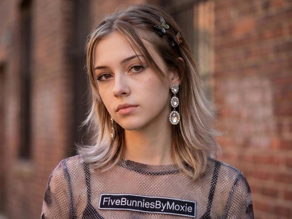 Y2K Vintage 90s Glam Starement Earrings, Millennial Glamour Jewelry, On Trend Gen Z