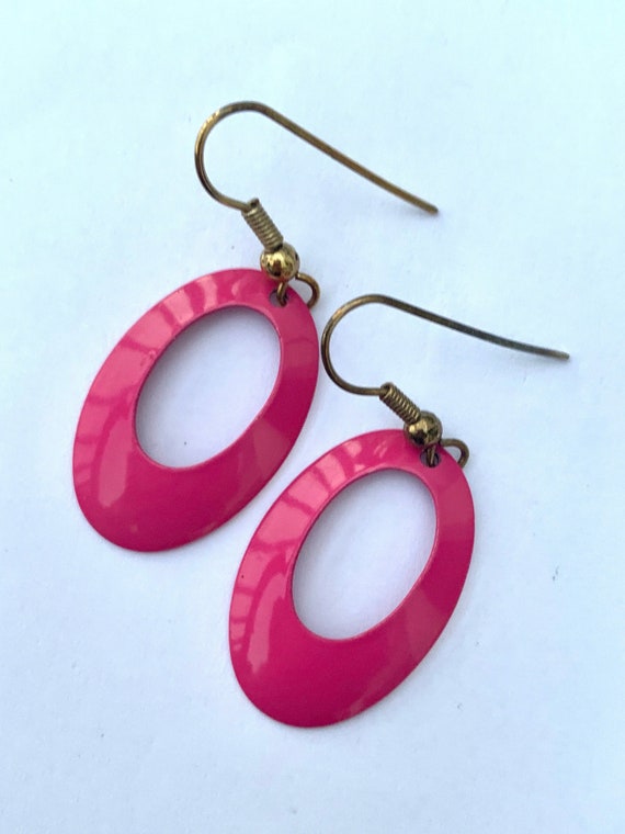 Hot Pink Hoops, Cool Mod Junior Size Vintage Hoop Earrings, Under 20 Dollars Tween Teen Fashion Jewelry