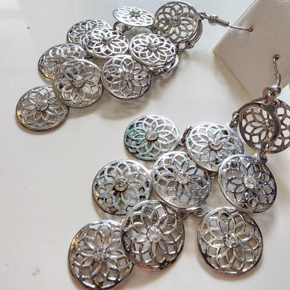 Sparkly Y2K Floral Fishscale Dangle: Matte Silver tone and Rhinestone, Sustainable Millennial Glamour Jewelry