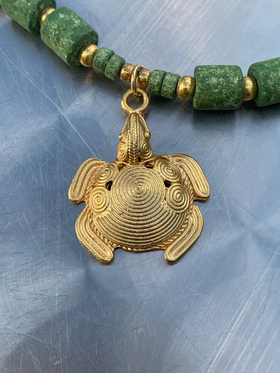 Golden Turtle & Green Stone Beaded Choker, Cute Vintage Tribal Boho Critter Necklace
