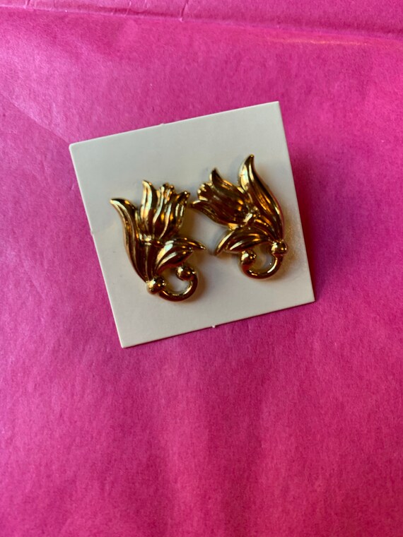 Vintage Avon Tulip Earrings, Art Deco Shiny Golde… - image 2