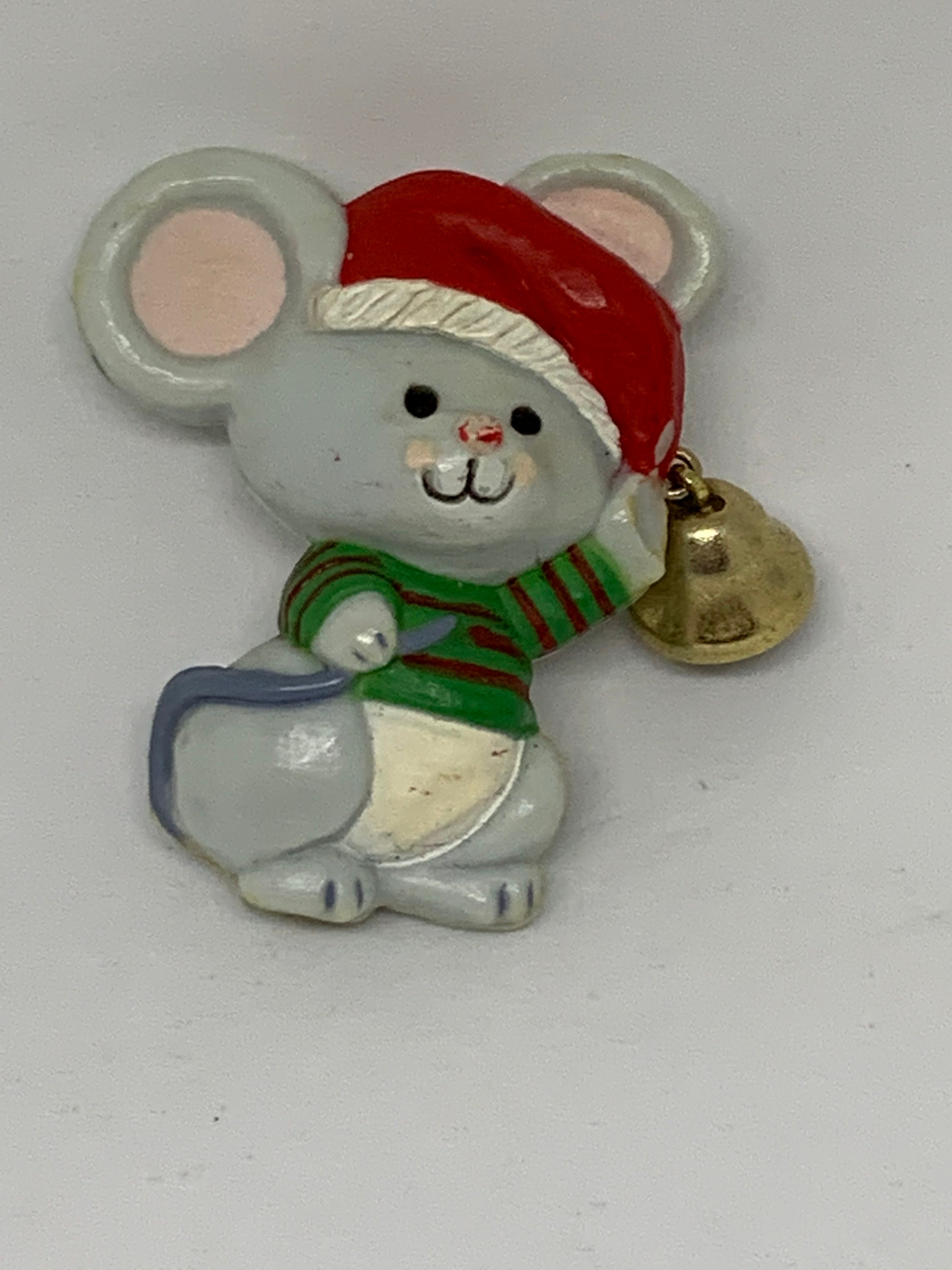 Adorable SANTA Mouse with Bell Critter Pin Vintage Hallmark Cards ...