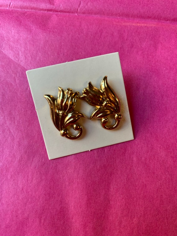 Vintage Avon Tulip Earrings, Art Deco Shiny Golde… - image 6