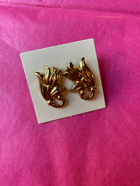 Vintage Avon Tulip Earrings, Art Deco Shiny Golde… - image 5