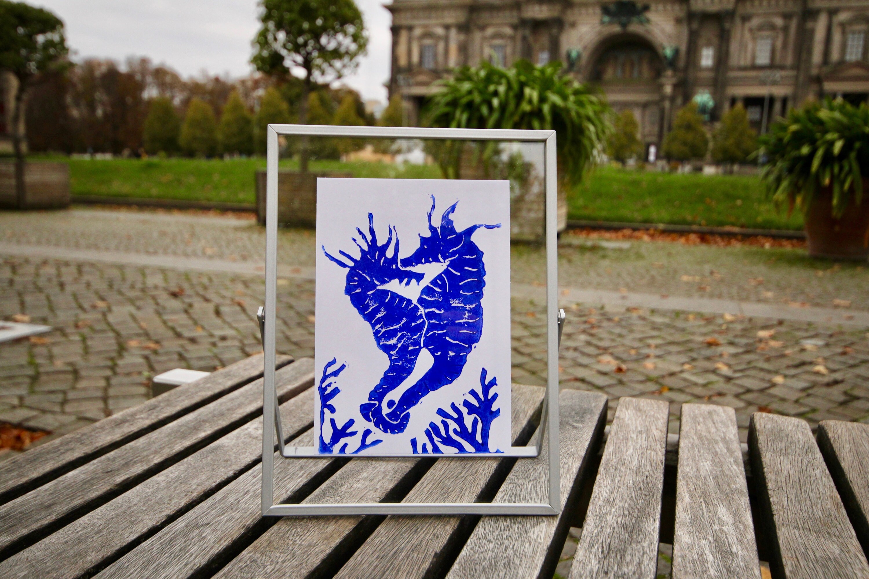 Un Amour Hippocamp - Carte Postale Imprimée à La Main Par Lino Print-Chaque Œuvre d'art Est Unique