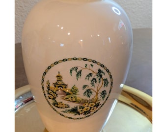Precioso jarrón vintage blanco craquelado de estilo chinoiserie de mediados de siglo con forma de pagoda, 25 cm (10 pulgadas)