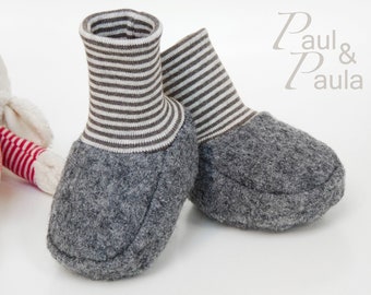 Baby shoes made of boiled wool in stone gray with striped cuffs in 2 sizes