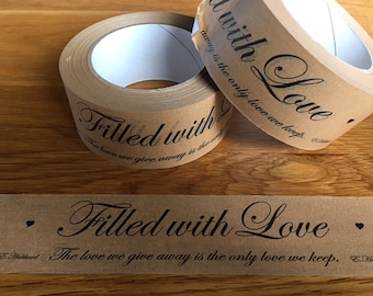 Papierklebeband FILLED WITH LOVE, bedrucktes Klebeband mit Botschaft und Zitat, nachhaltige Verpackung für Geschenke und Pakete