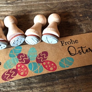 Stempelset 4 Ostereier Stempel Ostern Osterstempel Eierstempel Ostern Geschenk Osternest Kleinigkeit Osterkörbchen Stempel Geschenk Anhänger