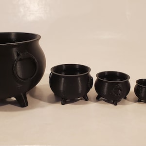 Miniature Cauldrons, 3D dollhouse cooking pots, five sizes
