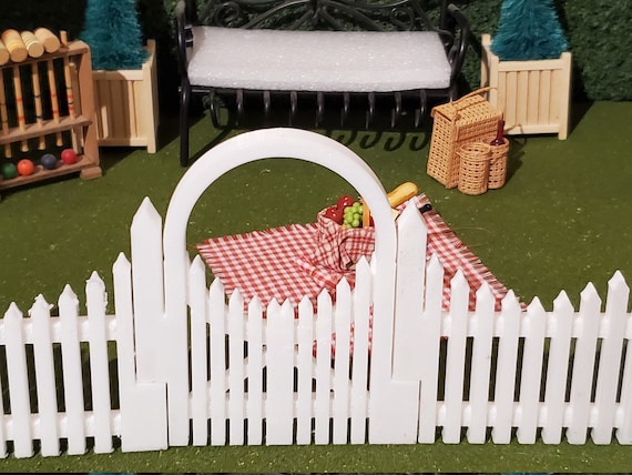 Mophorn Garden Fence, Recinzione Barriera Per Animali Da 24 Pollici Altezza X 30 Piedi Lunghezza Recinzione Decorativa Sotterranea Con Spaziatura Tra I Picchetti Di 2 Pollici 85592166
