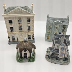 Dollhouses miniature 1:144 scale 4 different resin houses