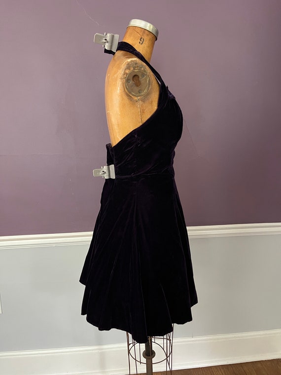 80s 90s Velvet Halter Cocktail Dress with Sequins… - image 7