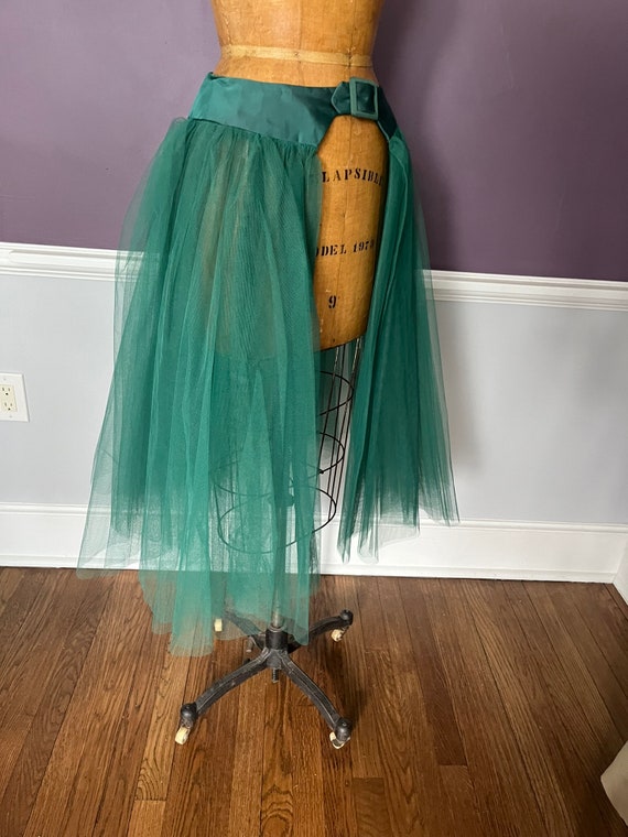 Chic 60s Tulle Belted Skirt in Emerld Green - image 7