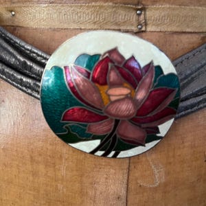 Vintage pearl belt with floral enameled closure Belt XS-S Vintage Art Deco Beaded Belt: Floral Design, XS (26.5-29.5  main image 4