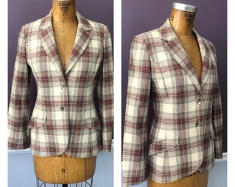 Chic 70s Wool Plaid Hourglass Tailored Blazer, Women’s Suit Jacket