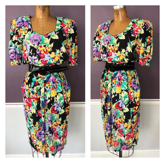 Fabulous Vintage 80s does 40s Floral Nipped Waist