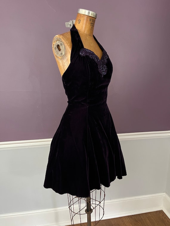 80s 90s Velvet Halter Cocktail Dress with Sequins… - image 5