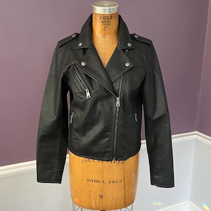 Blouson moto végane Levi's pour femmes, similicuir super doux