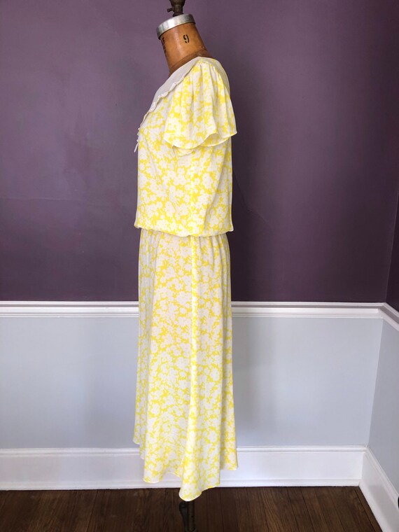 DeLovely 80s does 30s Tulip Sleeve Ditsy Floral … - image 7