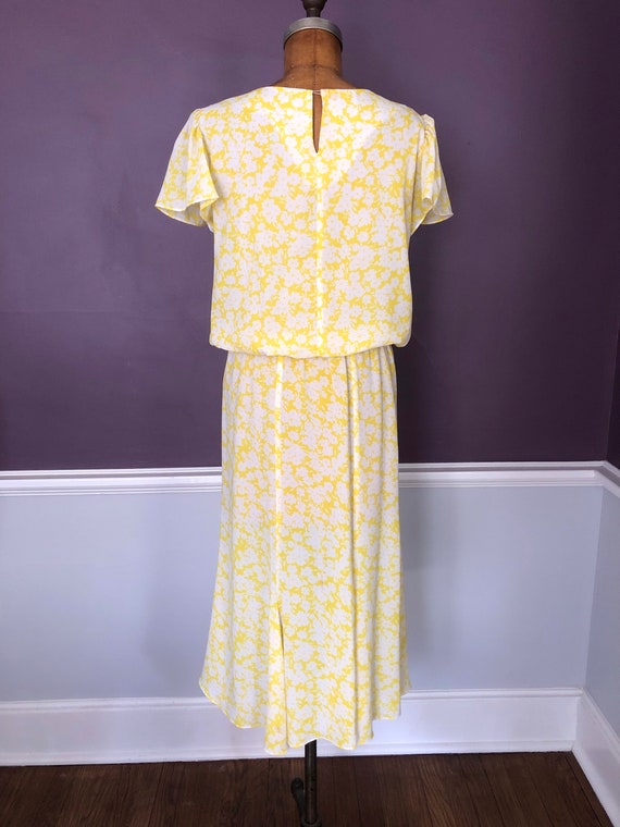 DeLovely 80s does 30s Tulip Sleeve Ditsy Floral … - image 10
