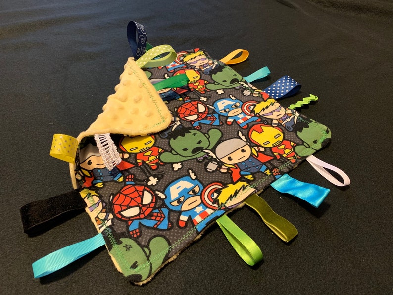 Custom design baby taggie blanket!