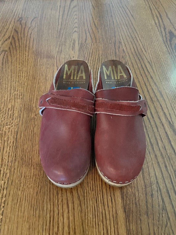 Vintage Mia Clogs