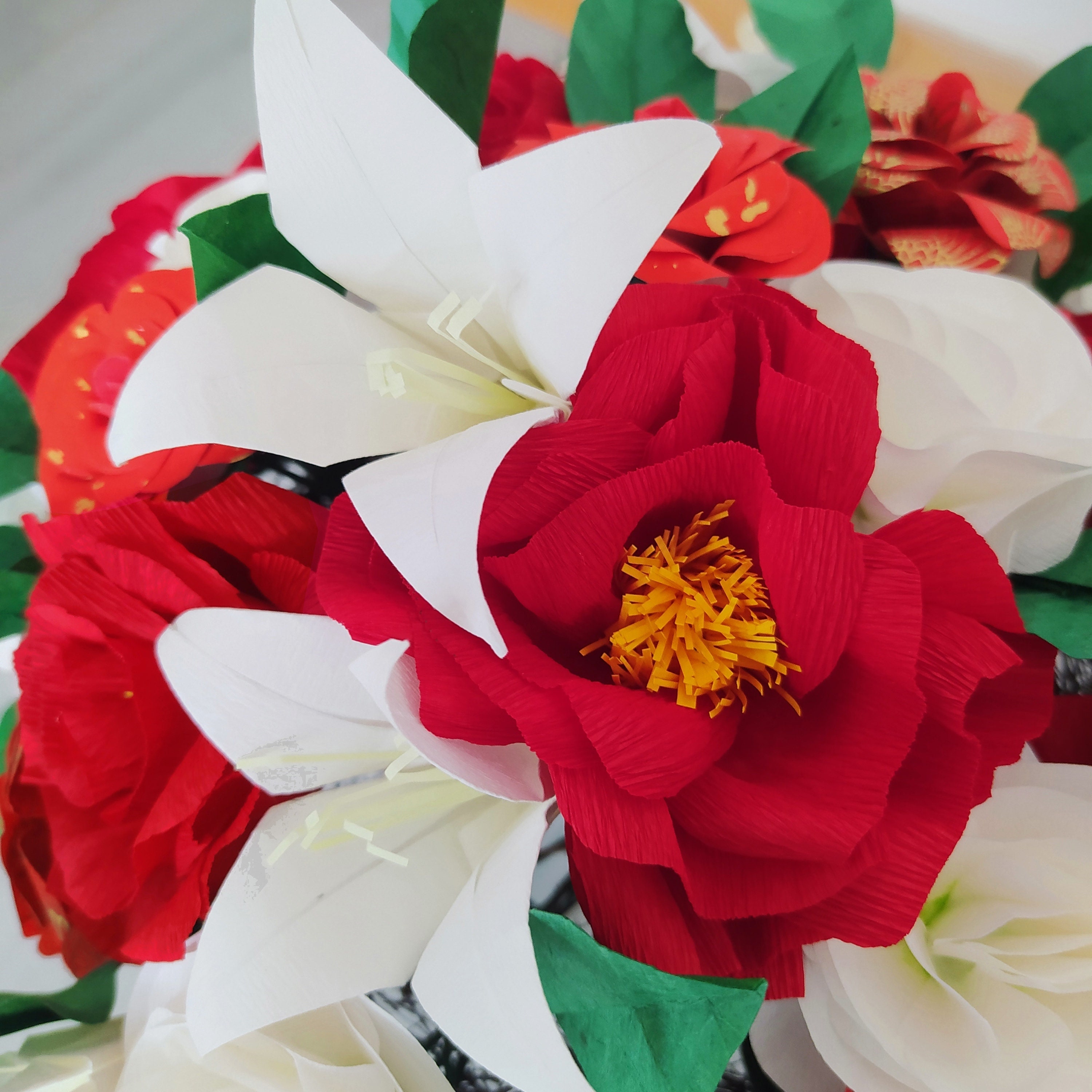 Bouquet de Mariée en Origami Rouge Passion Pour Décoration Fête et Cadeau Anniversaire Mariage