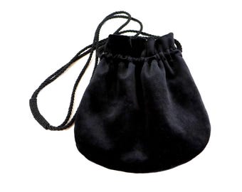 Black velvet drawstring  wrist bag