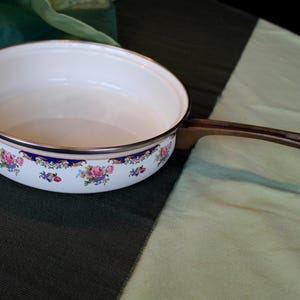 Emaljpanna med mässingshandtag och höga sidor, Asta Fissler serveringspanna, grönsaksform, dekorativa köksredskap, lantlig stil