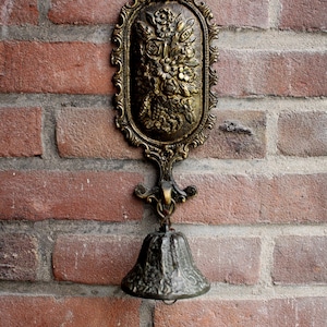 Bell pull, bronze/brass wall mount with bell, rustic bell pull for indoor and outdoor use, garden decoration, doorbell