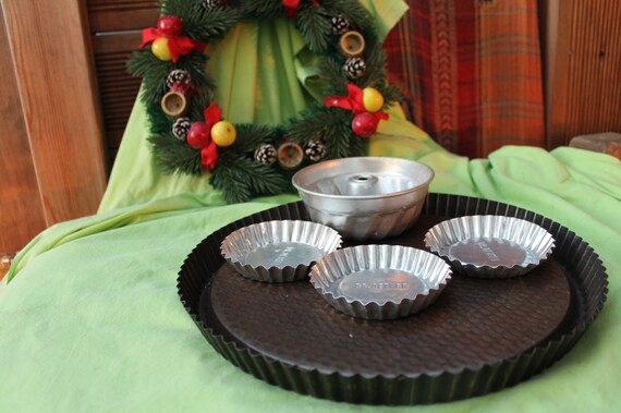 Lot De 5 Moules à Tartelette Vintage Français - Acier Noir